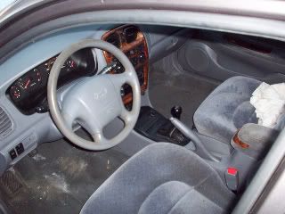 http://i273.photobucket.com/albums/jj201/zacar413/elantra074.jpg
