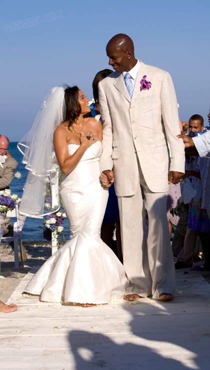 ray allen wife and kids. The Boston Celtic married his