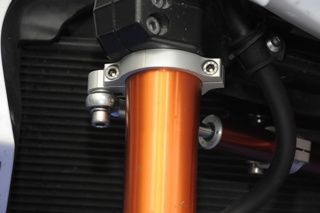 installed sprint steering damper, review + pics Kawasaki Motorcycle Forum