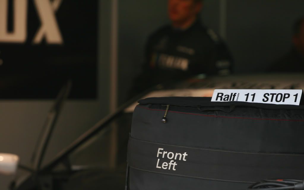 IMAGE: http://i273.photobucket.com/albums/jj227/danielwrx/IMG_9795.jpg