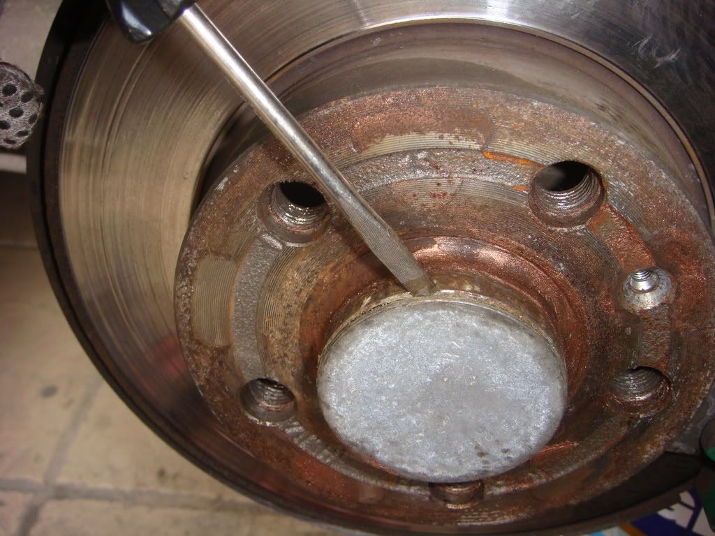 DIY pic Guide proper realignment of rear axle Skoda Fabia Guides