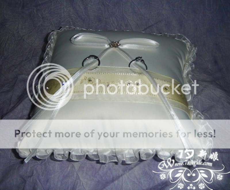   Accessory White / Ivory Bridal Satin Beadwork Ring Pillow  