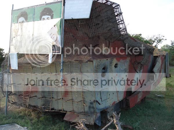 LTTE_displaying_potraits_of_teh_2_s.jpg